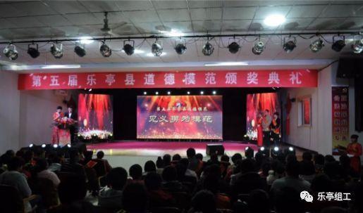 过了“腊八”就是年,老北市“哇”声一片,凤凰竟然变多了?